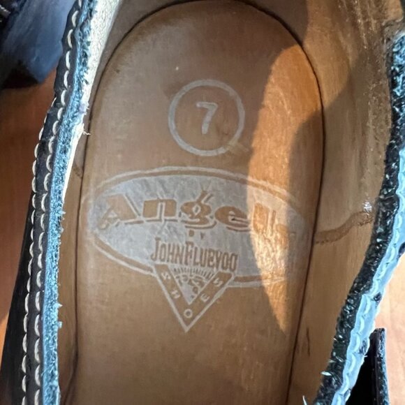 John Fluevog Adrians Alli 4 Buckle Mary Janes US 7 Black Leather - Picture 2 of 3